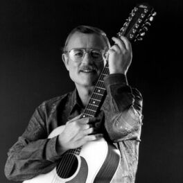 Artist picture of Roger Whittaker