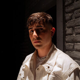 Artist picture of Santy-P