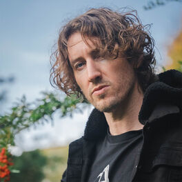 Artist picture of Dean Lewis