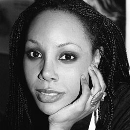 Artist picture of Adriana Evans
