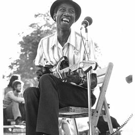 Artist picture of Hound Dog Taylor