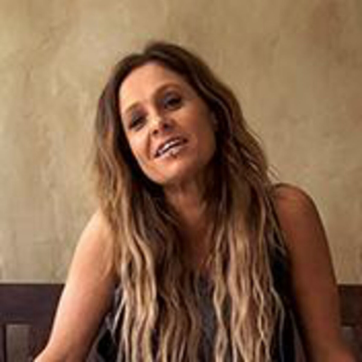 Kasey Chambers: albums, songs, playlists | Listen on Deezer