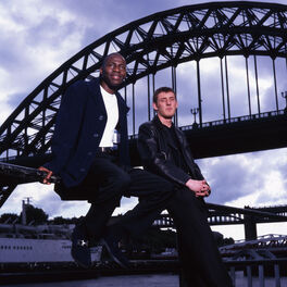 Artist picture of Lighthouse Family