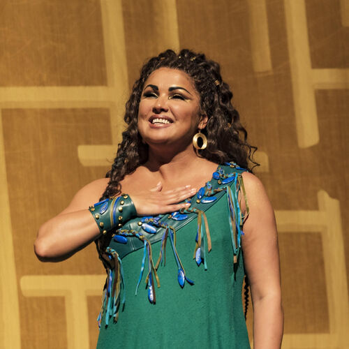 Anna Netrebko: albums, songs, playlists | Listen on Deezer