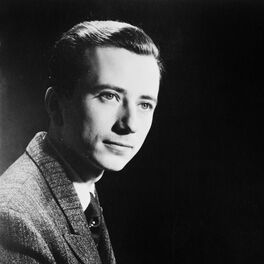 Artist picture of Tamás Vásáry