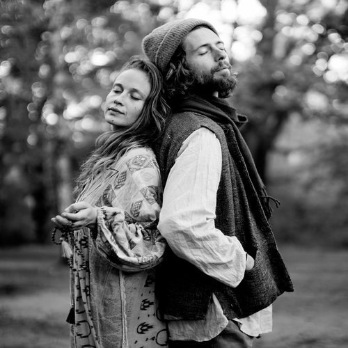 Higher Than The Mountains Sam Garrett Lyrics Sam Garrett : albums, chansons, playlists | À écouter sur Deezer