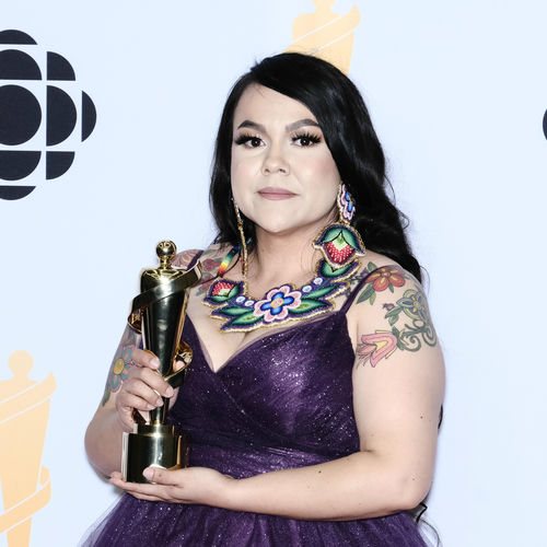 Fawn Wood albums, songs, playlists Listen on Deezer