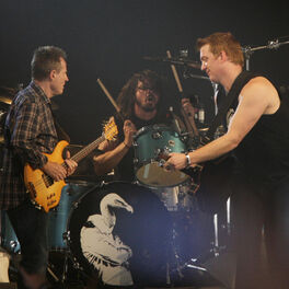 Artist picture of Them Crooked Vultures