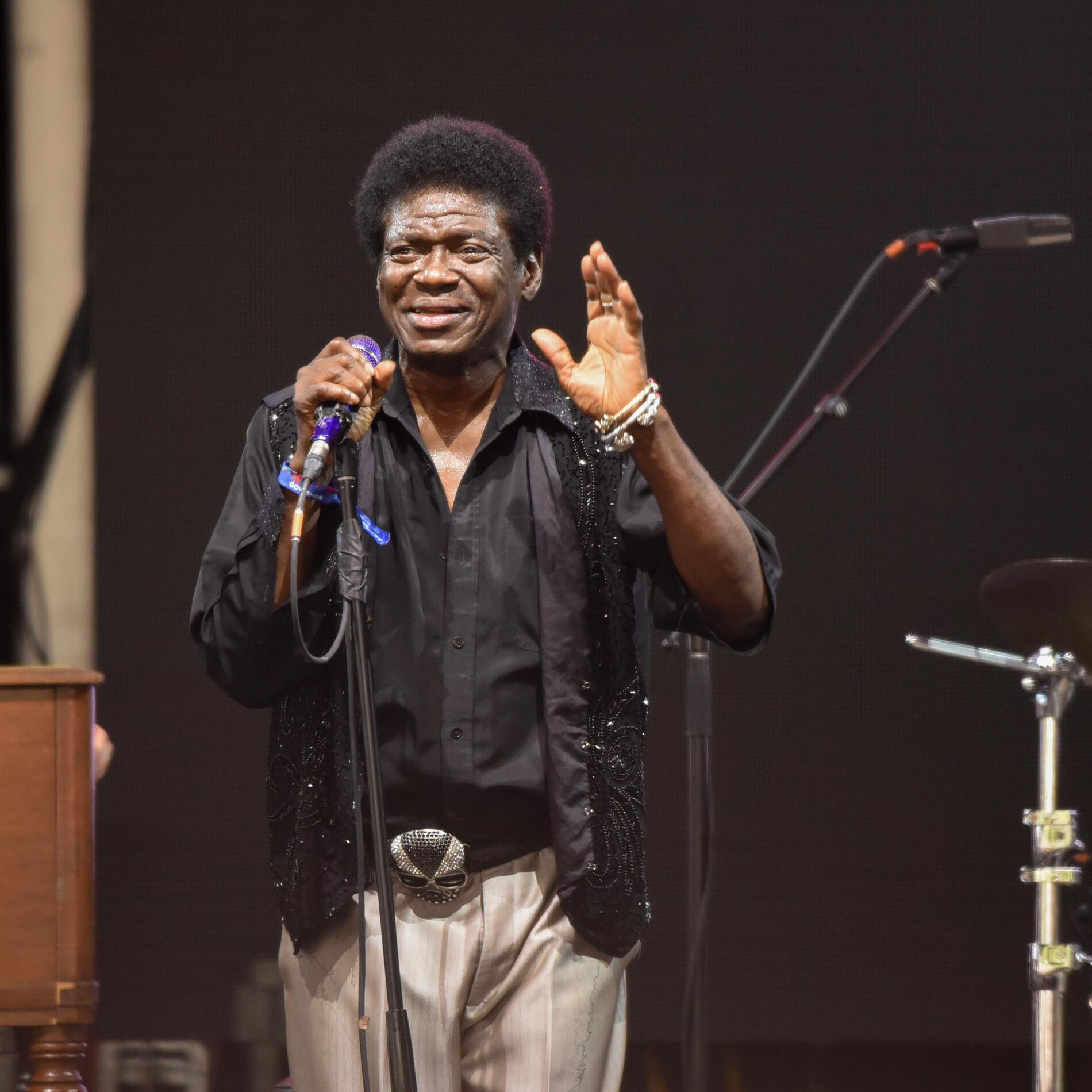 Charles Bradley: альбомы, песни, плейлисты | Слушайте на Deezer