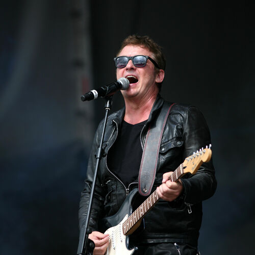 Can Shane Richie Play Electric Guitar  