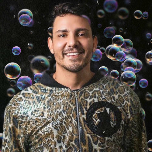 Léo Gattuso: albums, songs, playlists | Listen on Deezer