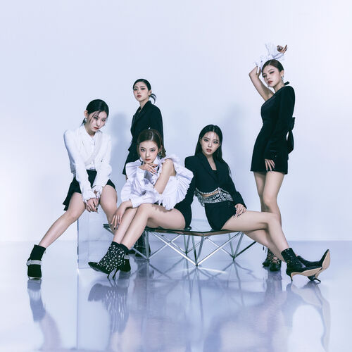 Itzy Albums Songs Playlists Listen On Deezer