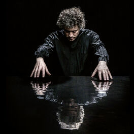 Artist picture of Paul Lewis