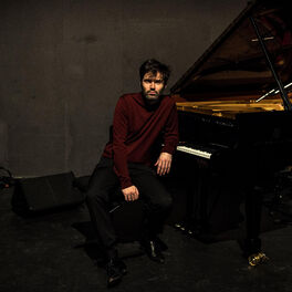 Artist picture of Paul Lay