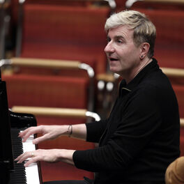 Artist picture of Jean-Yves Thibaudet