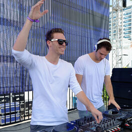 Artist picture of W&W