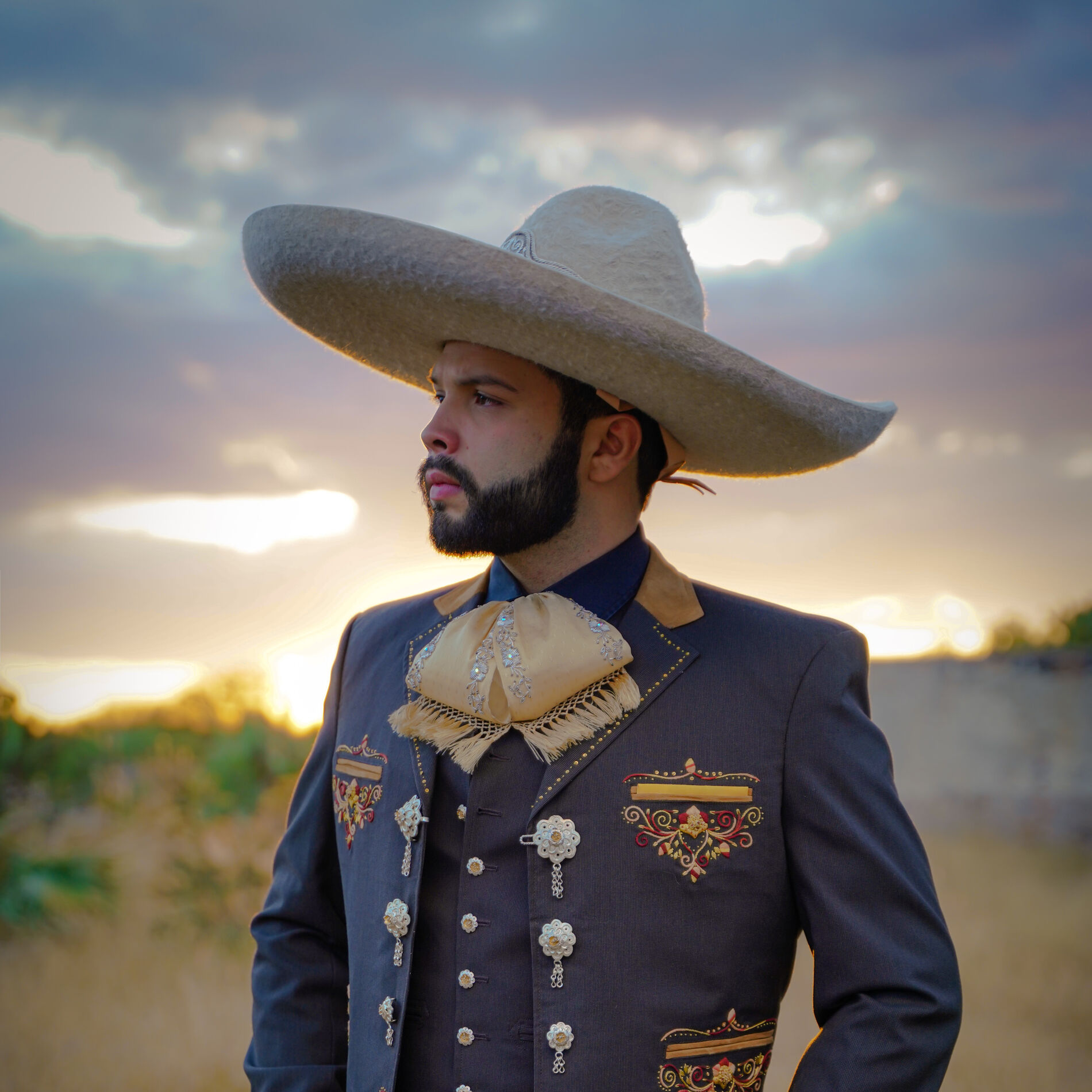 Leonardo Aguilar: albums, songs, playlists | Listen on Deezer