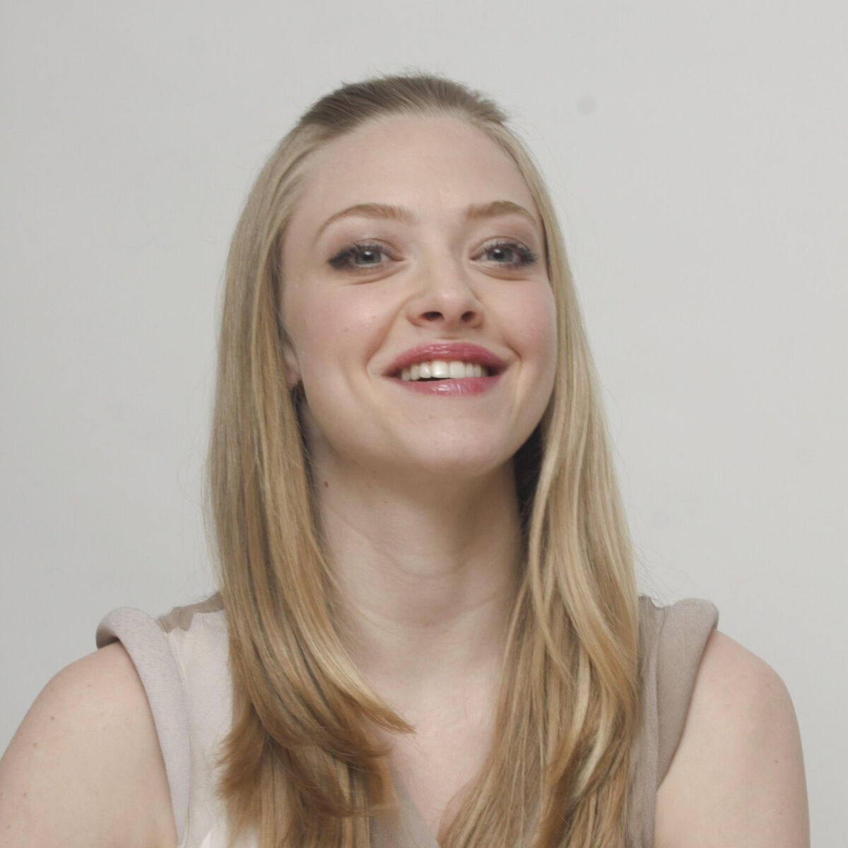 Amanda Seyfried: albums, songs, playlists | Listen on Deezer