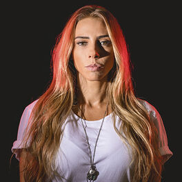 Artist picture of Mary Mesk