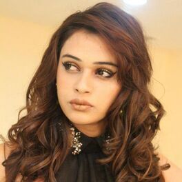 Shalmali Kholgade