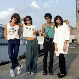 Artist picture of Billy Squier