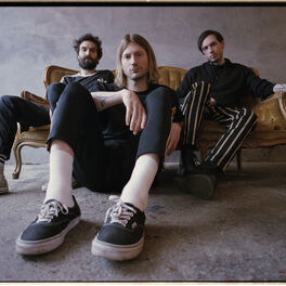Artist picture of Dinosaur Pile-up