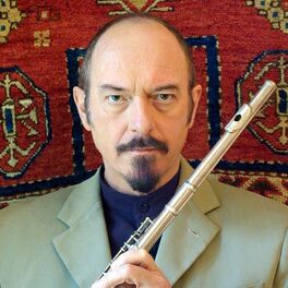 Artist picture of Ian Anderson