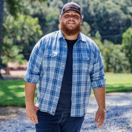 Artist picture of Luke Combs
