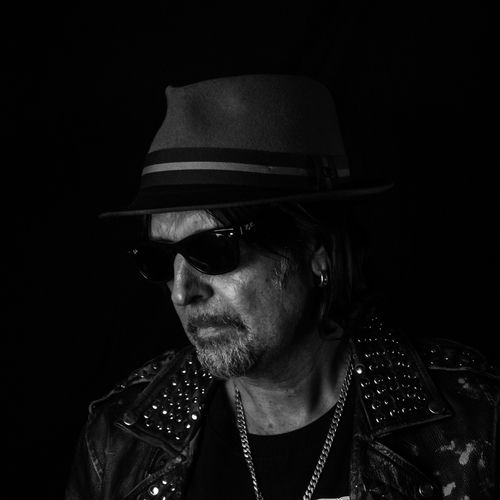 Phil Campbell albums, songs, playlists Listen on Deezer