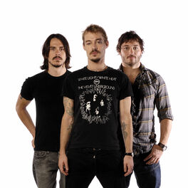 Artist picture of Silverchair