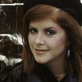 Artist picture of Kirsty MacColl