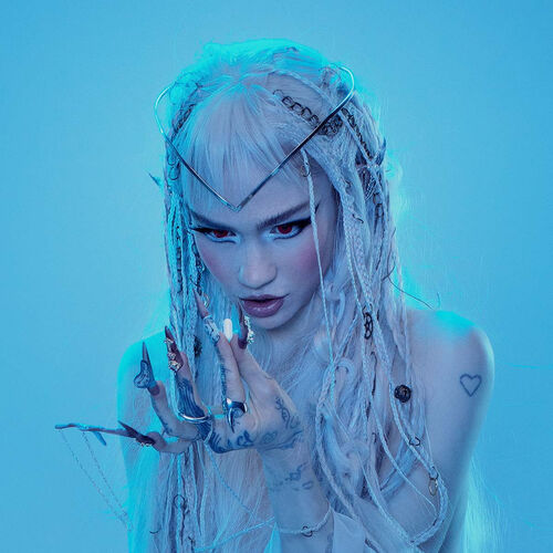 LISTEN] Grimes' New Song 'Player Of Grimes