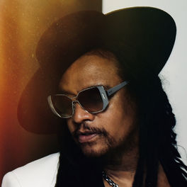 Artist picture of Maxi Priest