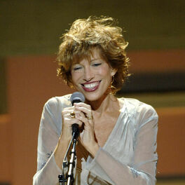 Artist picture of Carly Simon