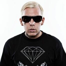 Artist picture of Madchild