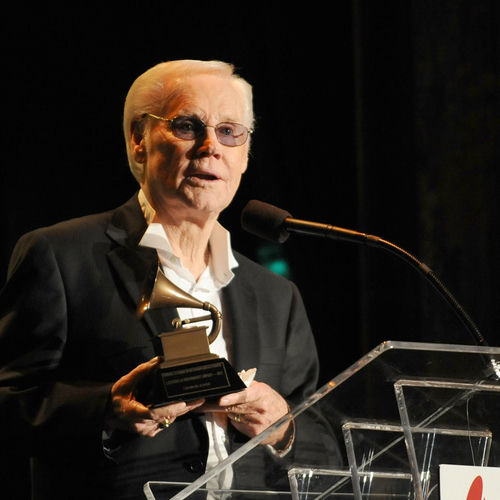 Jones albums, songs, playlists Listen on Deezer