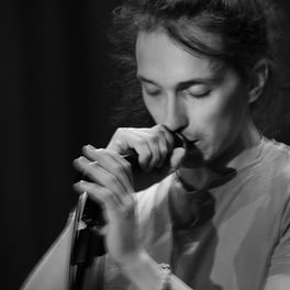 Ассаи: Albums, Songs, Playlists | Listen On Deezer