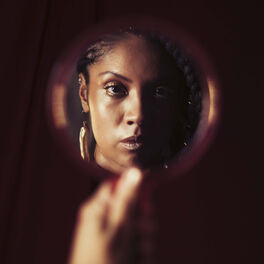 Artist picture of Lorena Nunes