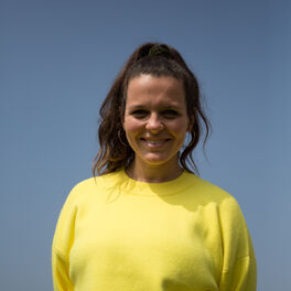 Artist picture of Lindy Cofer
