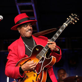 Artist picture of Nick Colionne
