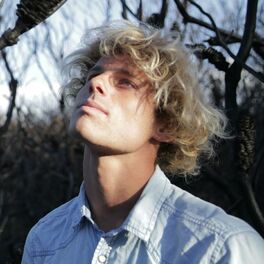 Artist picture of Kim Churchill