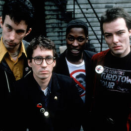 Artist picture of Dead Kennedys