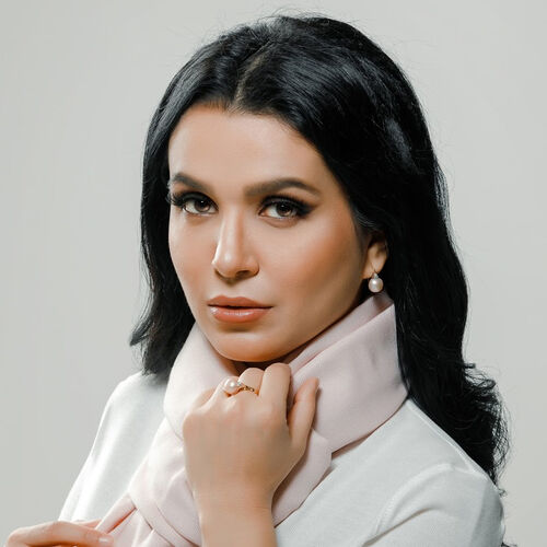 Nilufar Usmonova: Albums, Songs, Playlists | Listen On Deezer