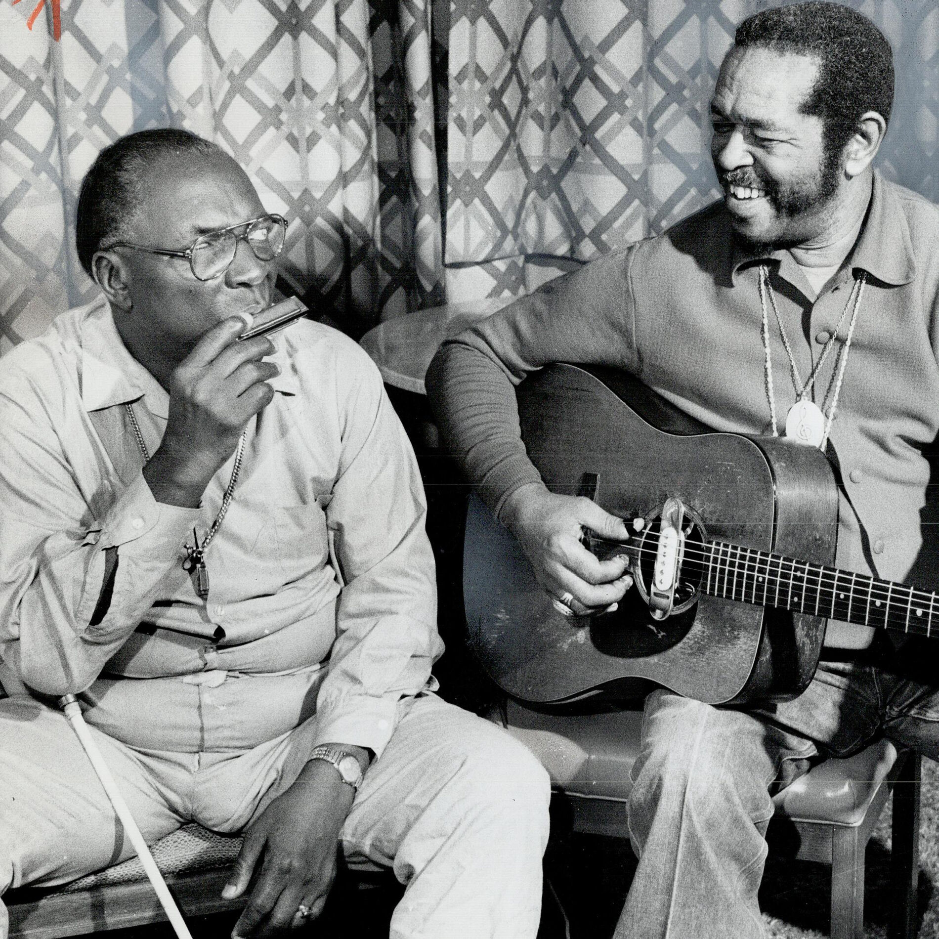 Sonny Terry & Brownie Mcghee: albums, songs, playlists | Listen on Deezer