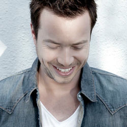 Sander Van Doorn & Pep & Rash - White Rabbit