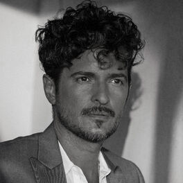 Artist picture of Tommy Torres