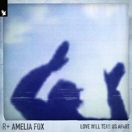Amelia Fox
