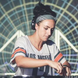 Artist picture of Hannah Wants