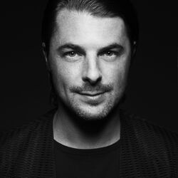 Axwell - Center Of The Universe (Remode)