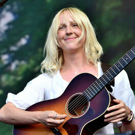 Artist picture of Laura Marling